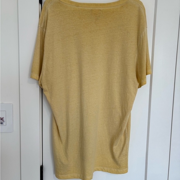 Guess Pastel Yellow Short Sleeve Tee Shirt Size XL - Picture 9 of 11